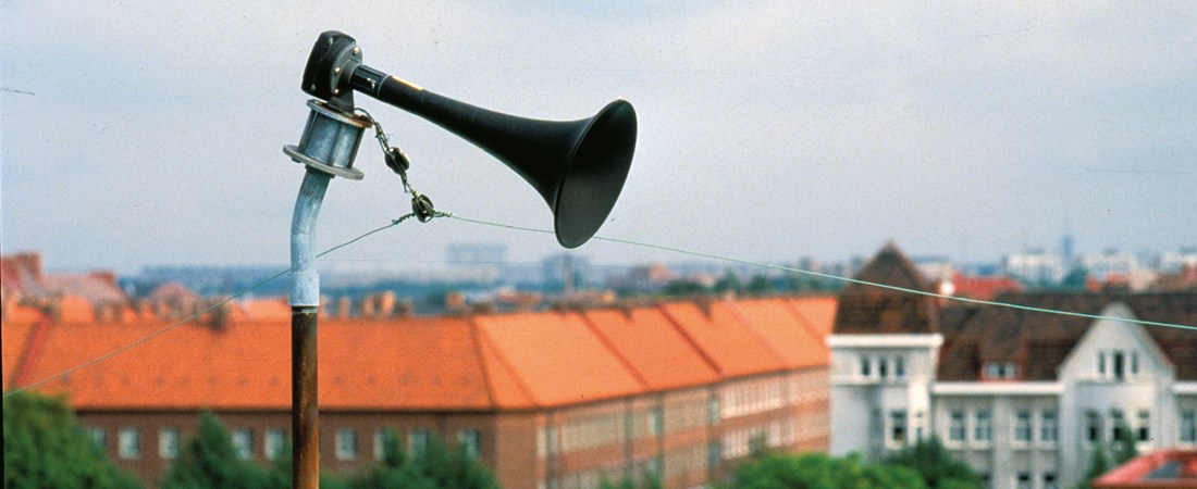 Bild på vma-tuta ovanför en stad